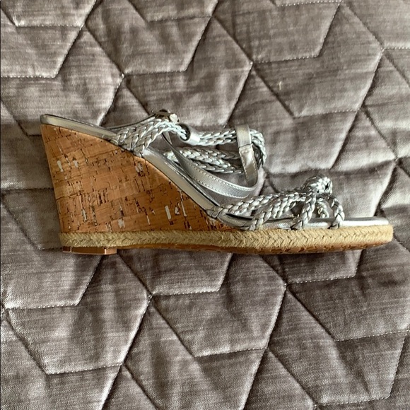 Shoes - Picture 5 of 5